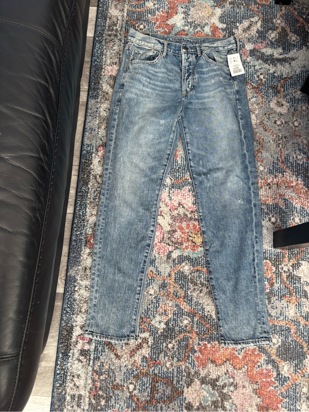 American Eagle Hi-Rise Girlfriend Jean